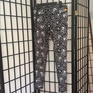 Loudmouth Leggings EUCWomen’s Sz M Skulls Paisley Black & White Halloween